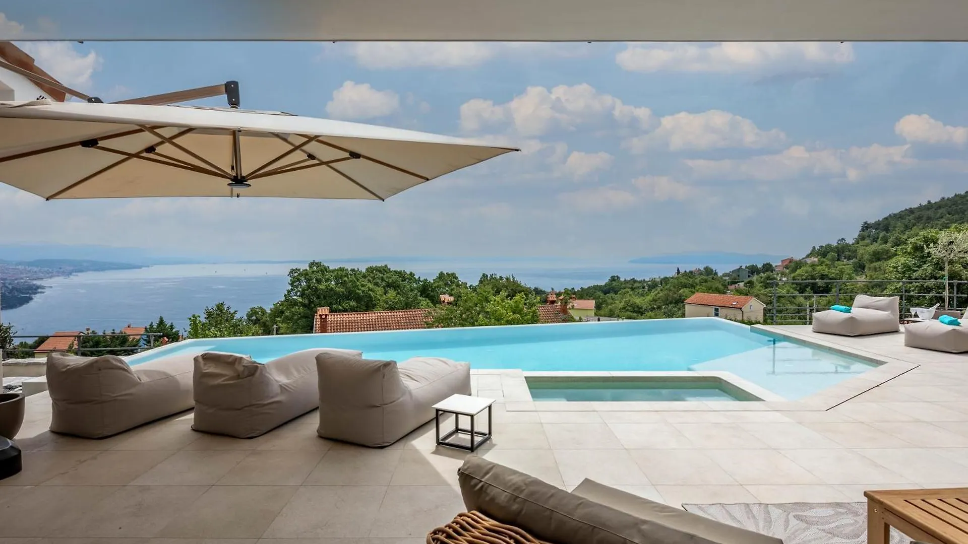 Luxury Villa Dana Indoor Pool And Sauna - Happy Rentals Icici