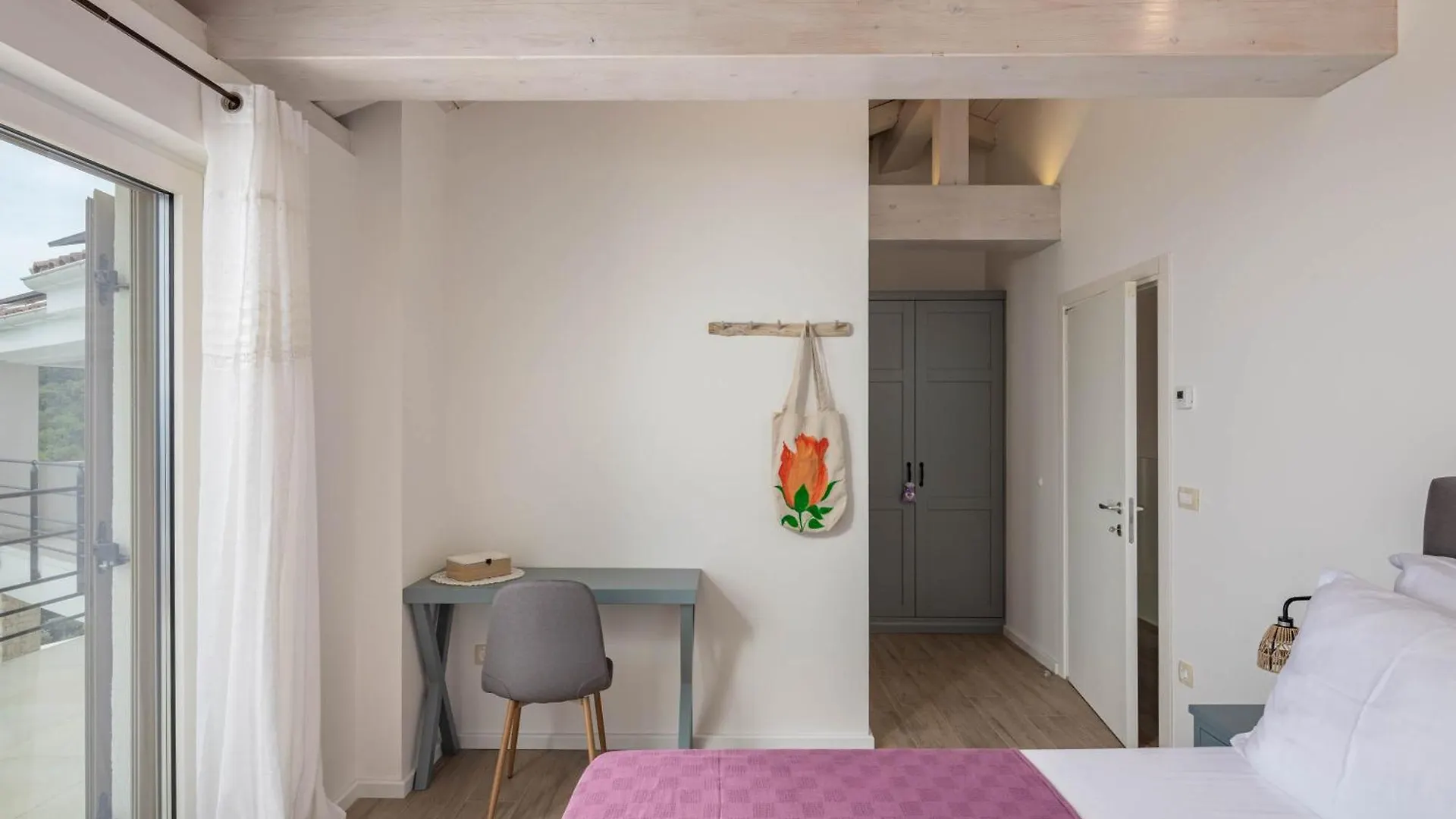 Luxury Villa Dana Indoor Pool And Sauna - Happy Rentals Icici